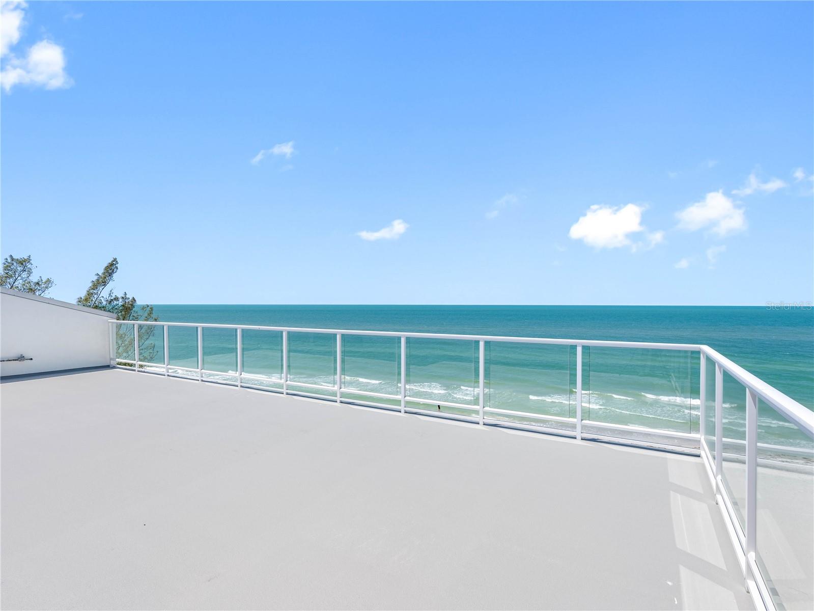 700 Sq. Ft. Second Level Balcony