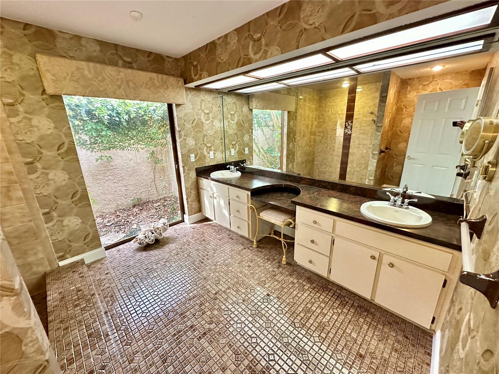 MAIN BATH