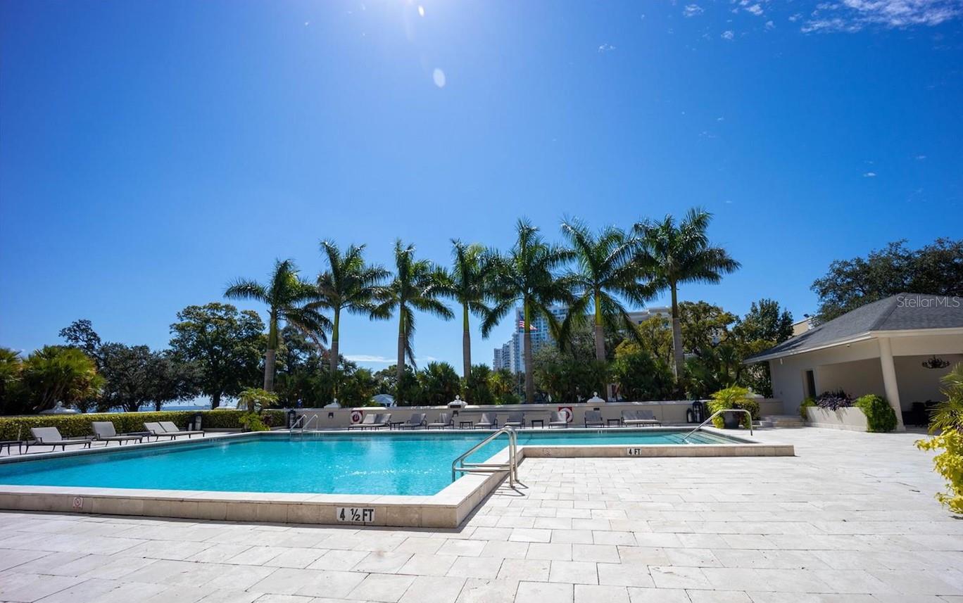 Gorgeous, heated pool
