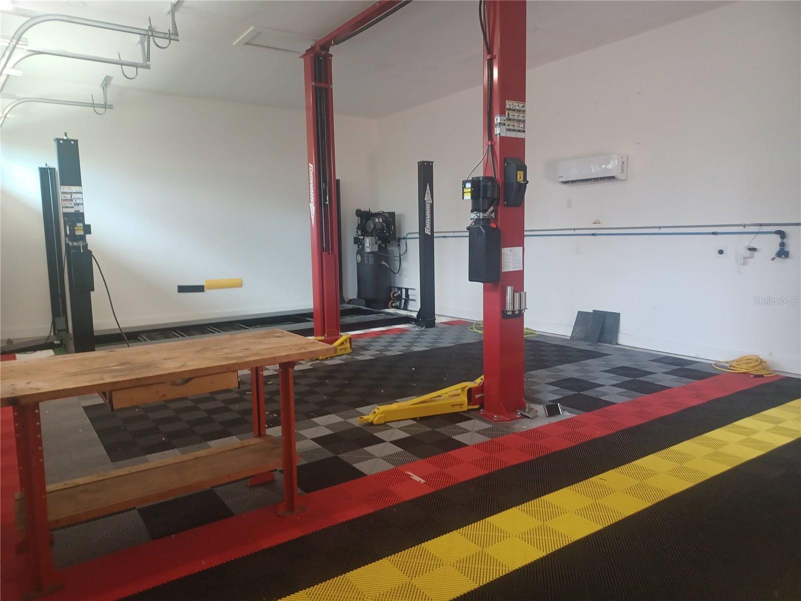 2 Lifts