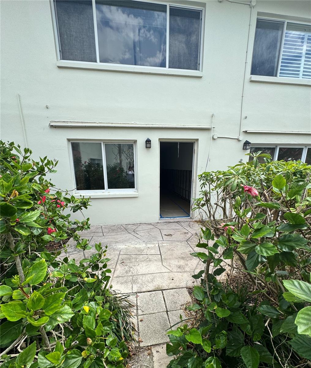 Back of unit