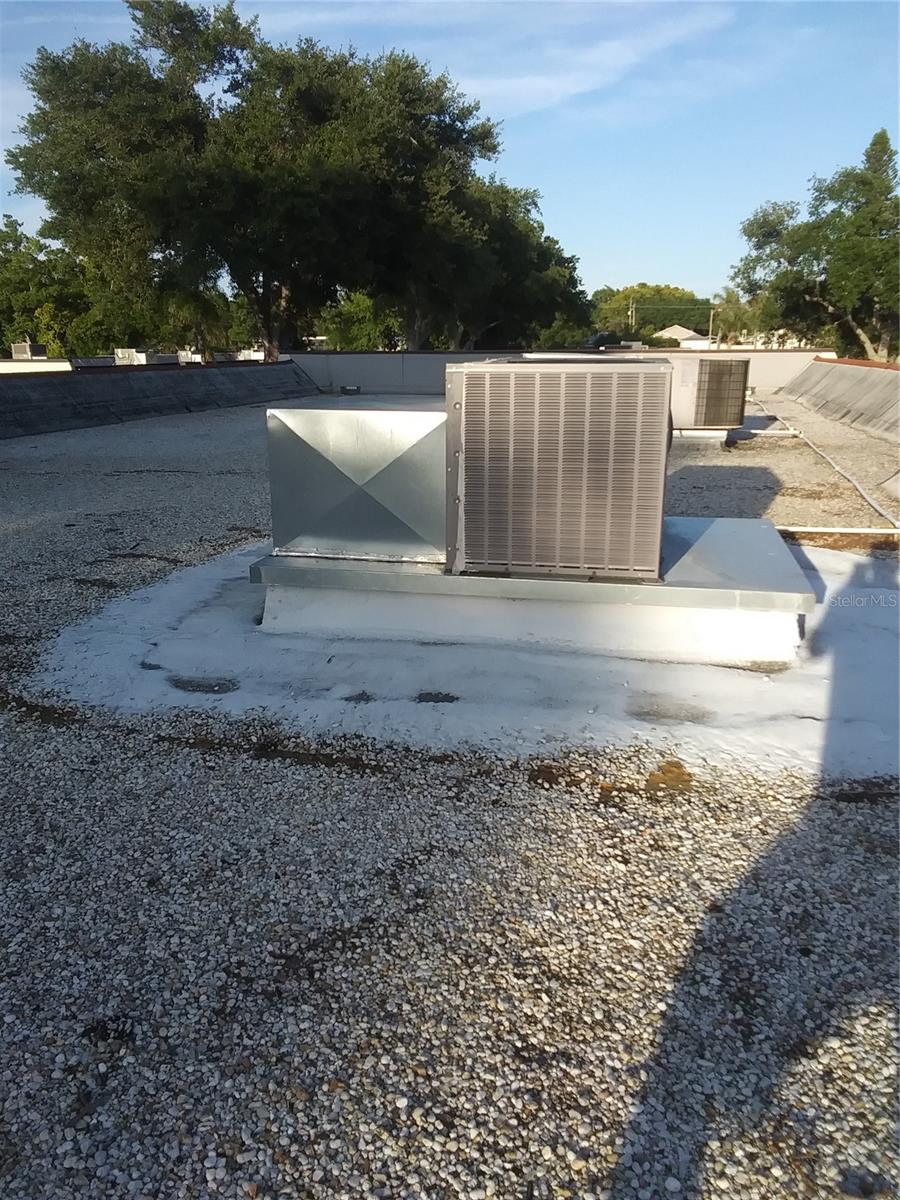 2021 HVAC 14.5 SEER Rooftop Unit