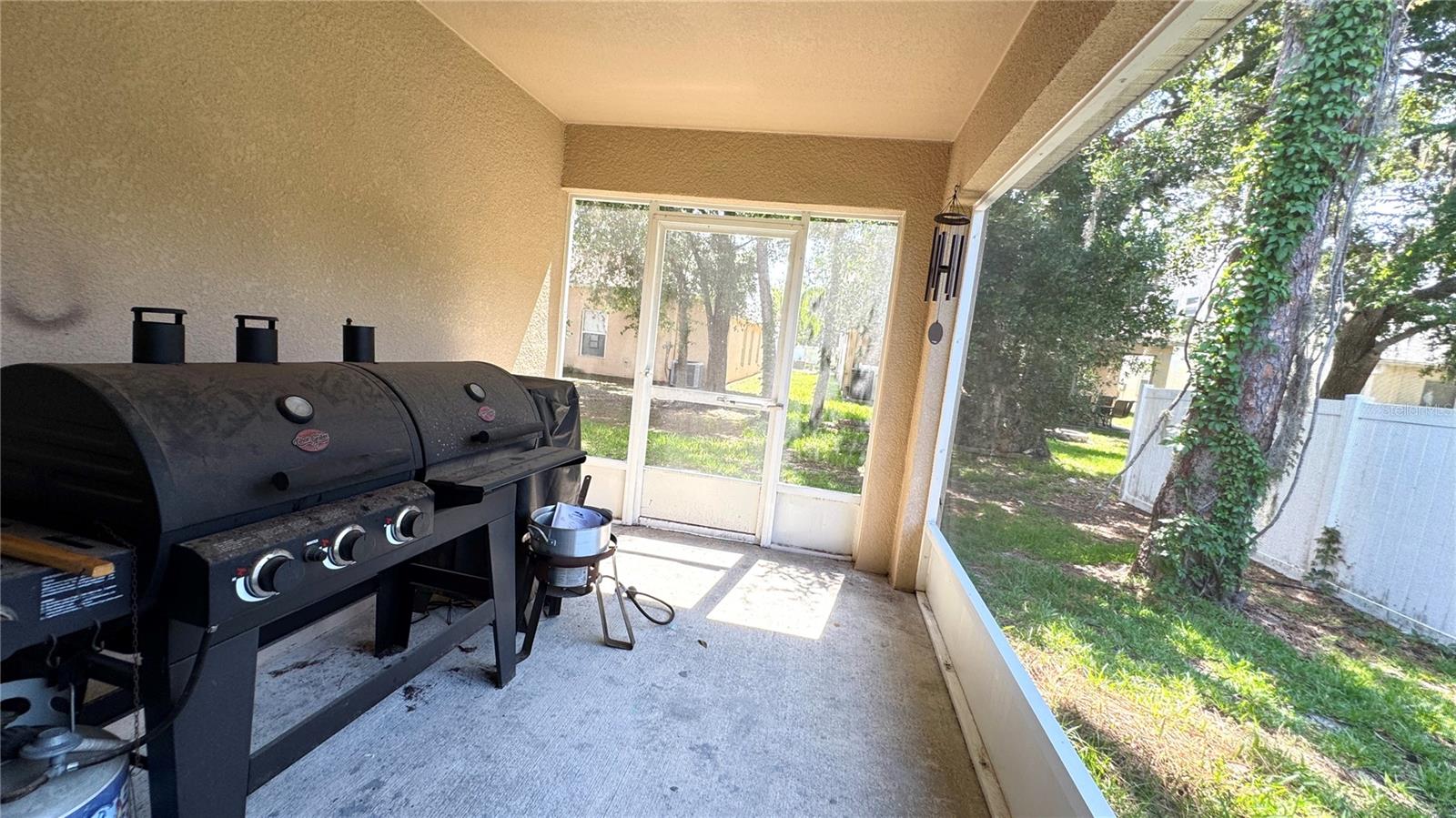 Rear Screened Patio