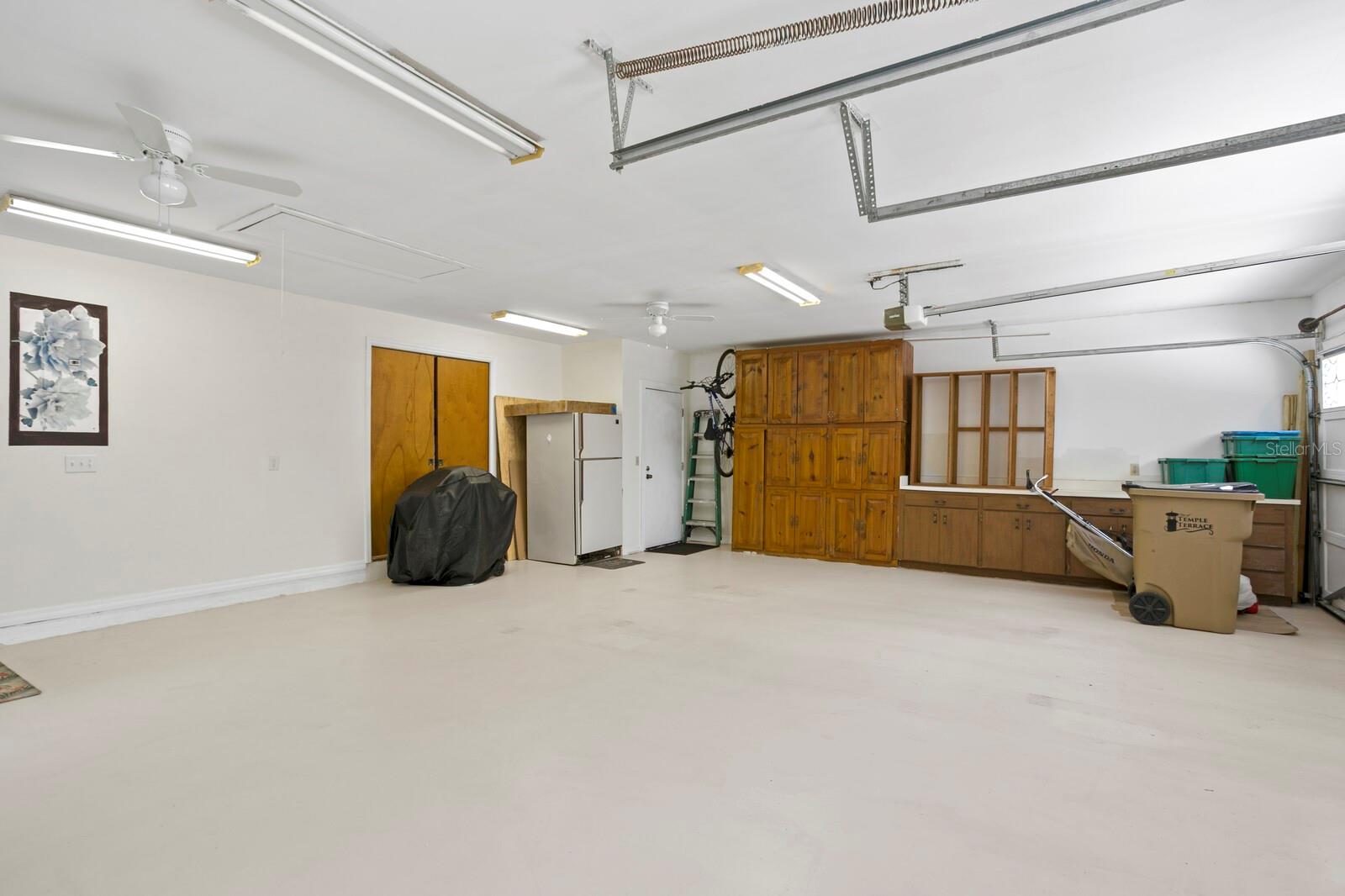 3 Car Garage