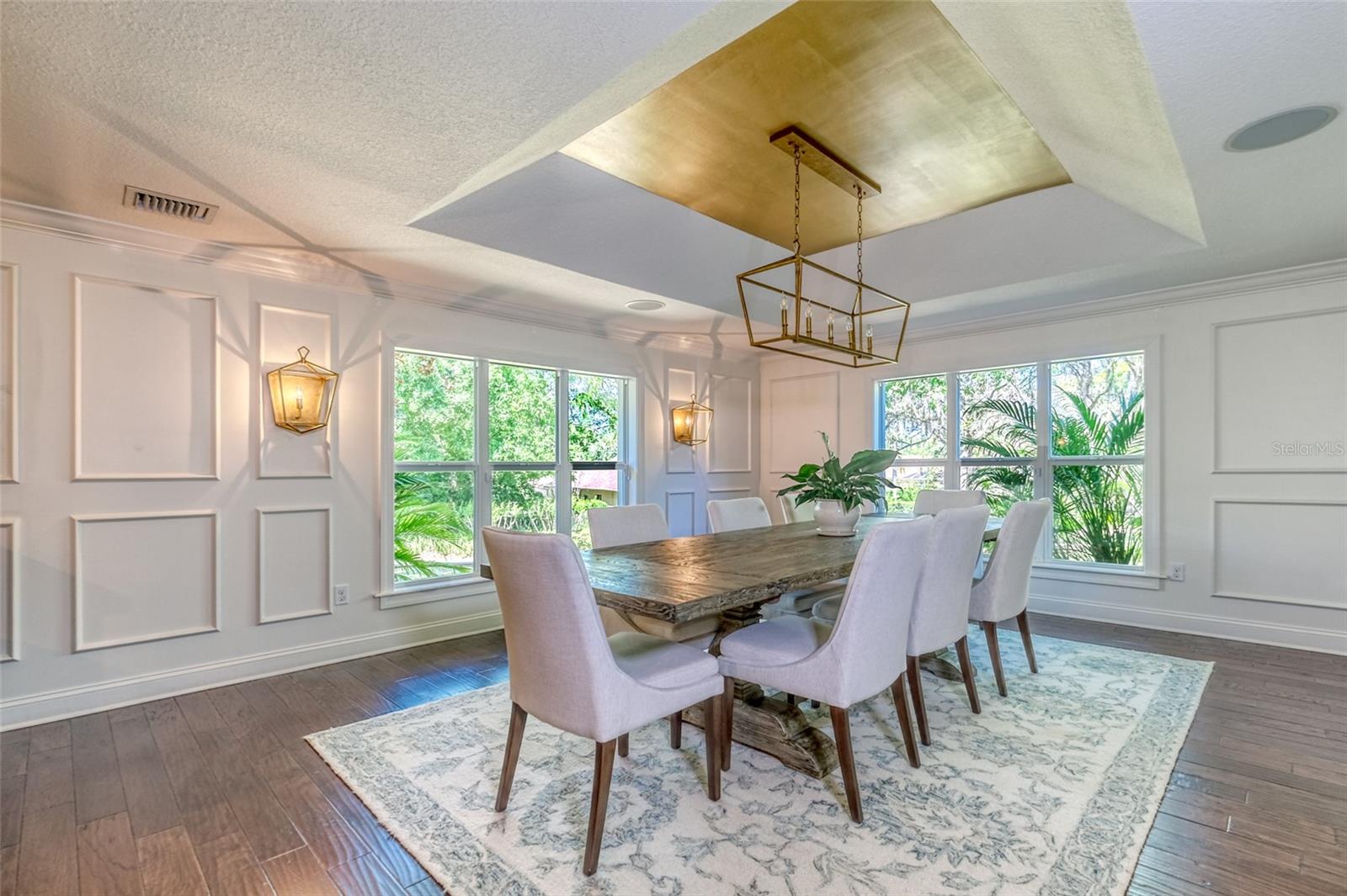 Beautiful Dining with loads of natural light