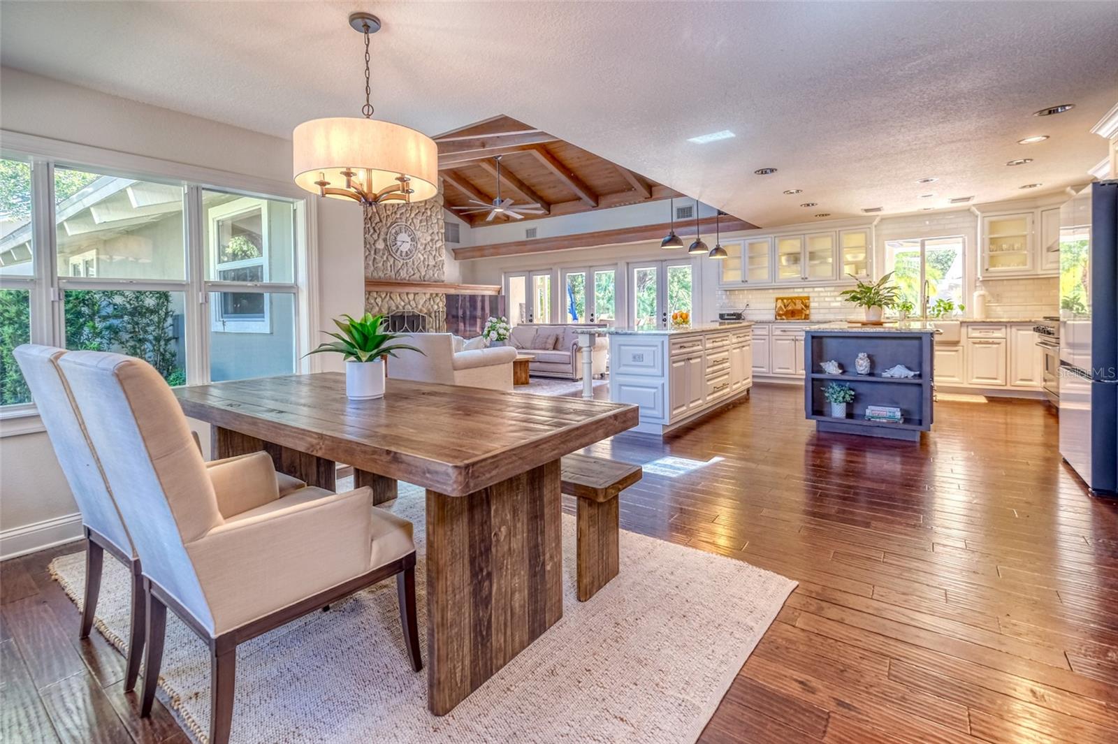 Open Kitchen