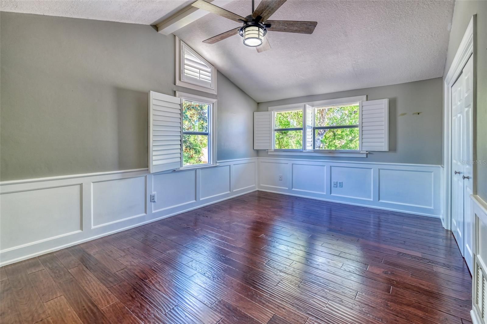 2 of 2 upstairs guest rooms
