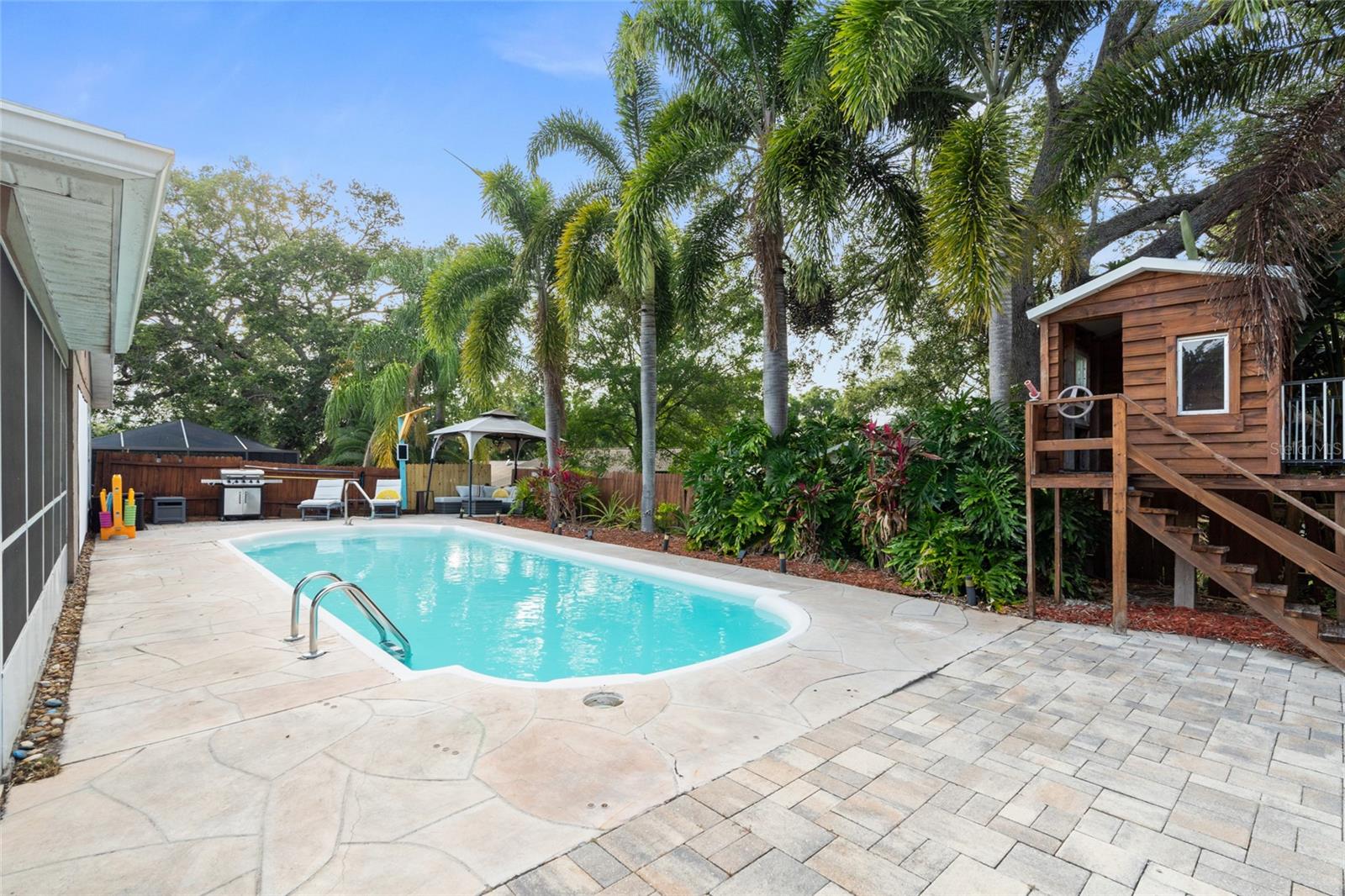 Your Pool Home Retreat!