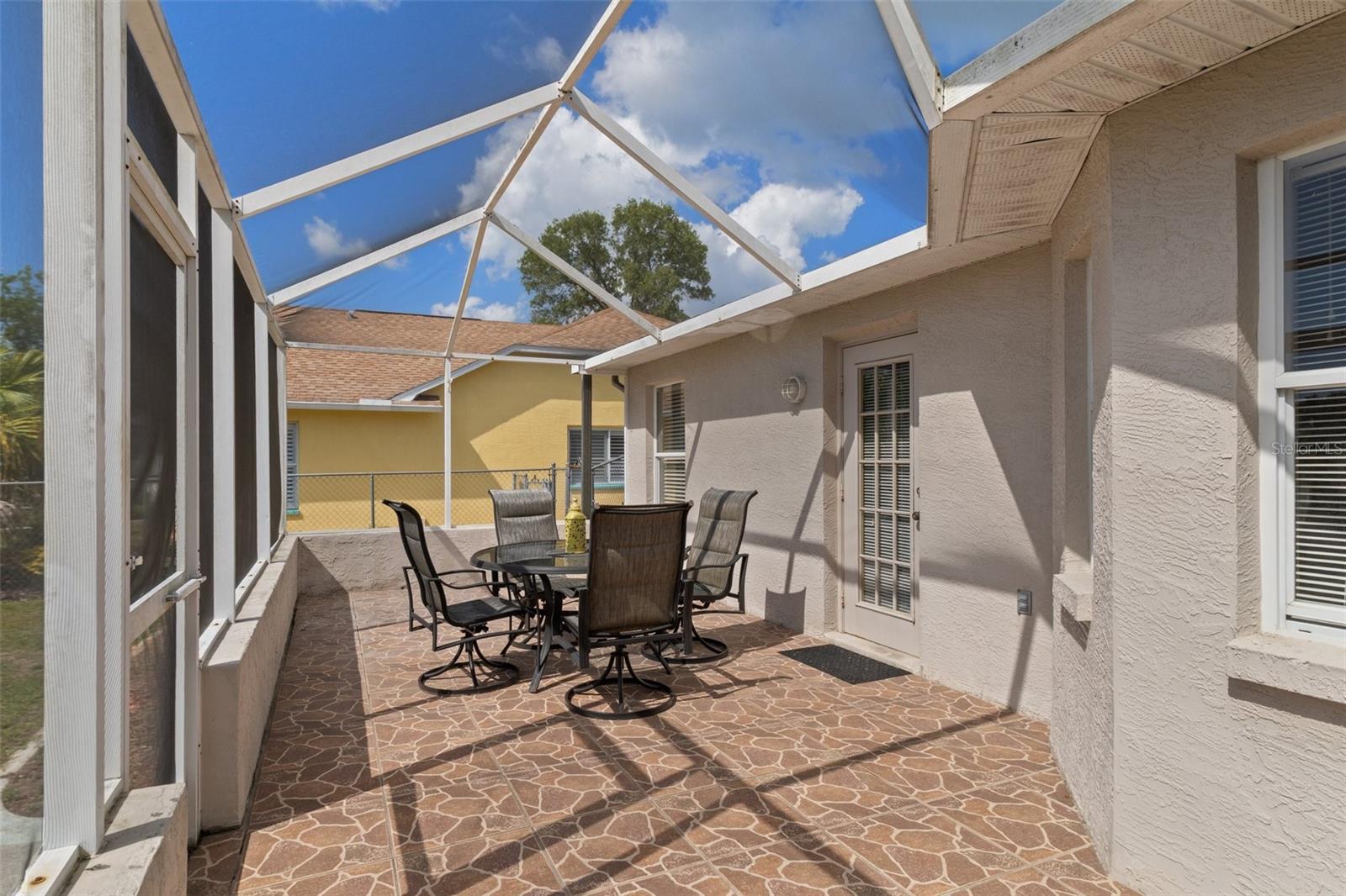What a spcious beautiful patio, notice the outdoor tiles they bare wonderful