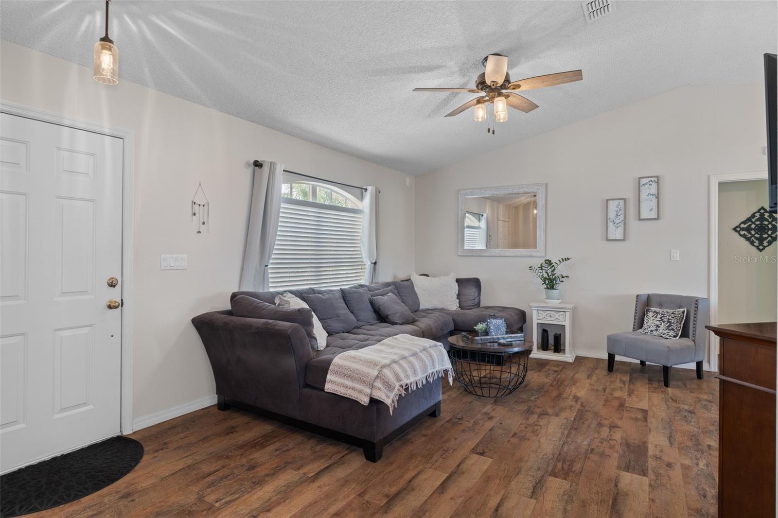 WOW, what a gorgeous living Room...is this a Model Home I am in right now !!