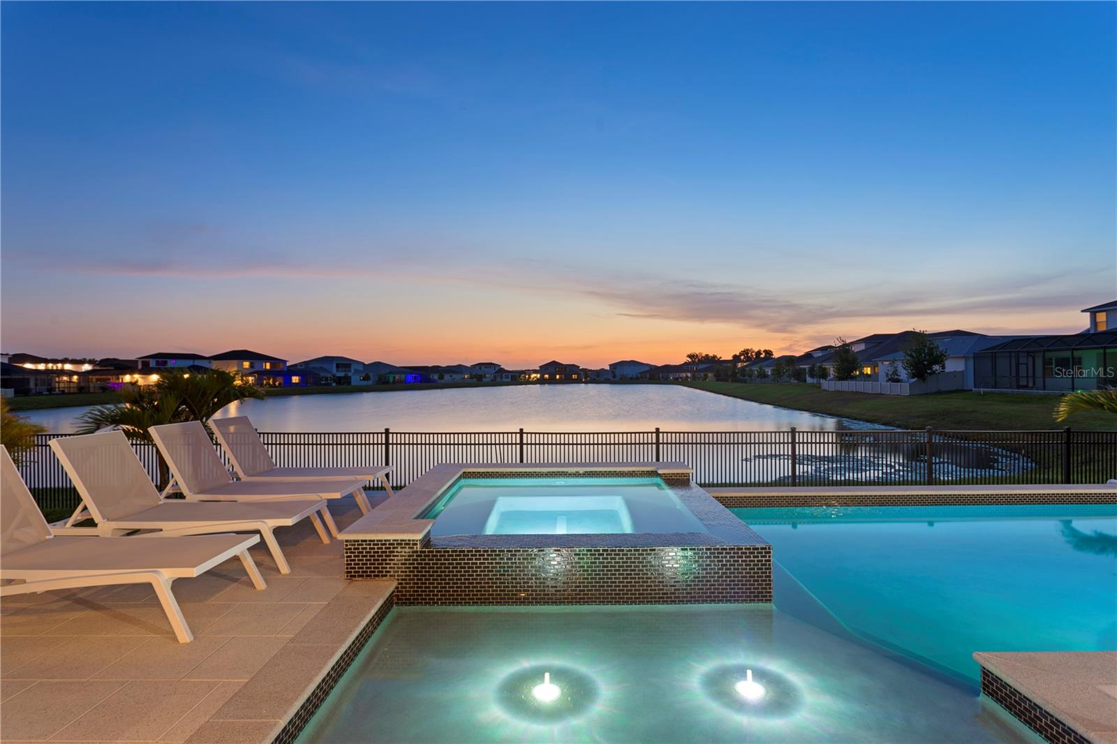 Unwind in your provate spa with accent lighting!