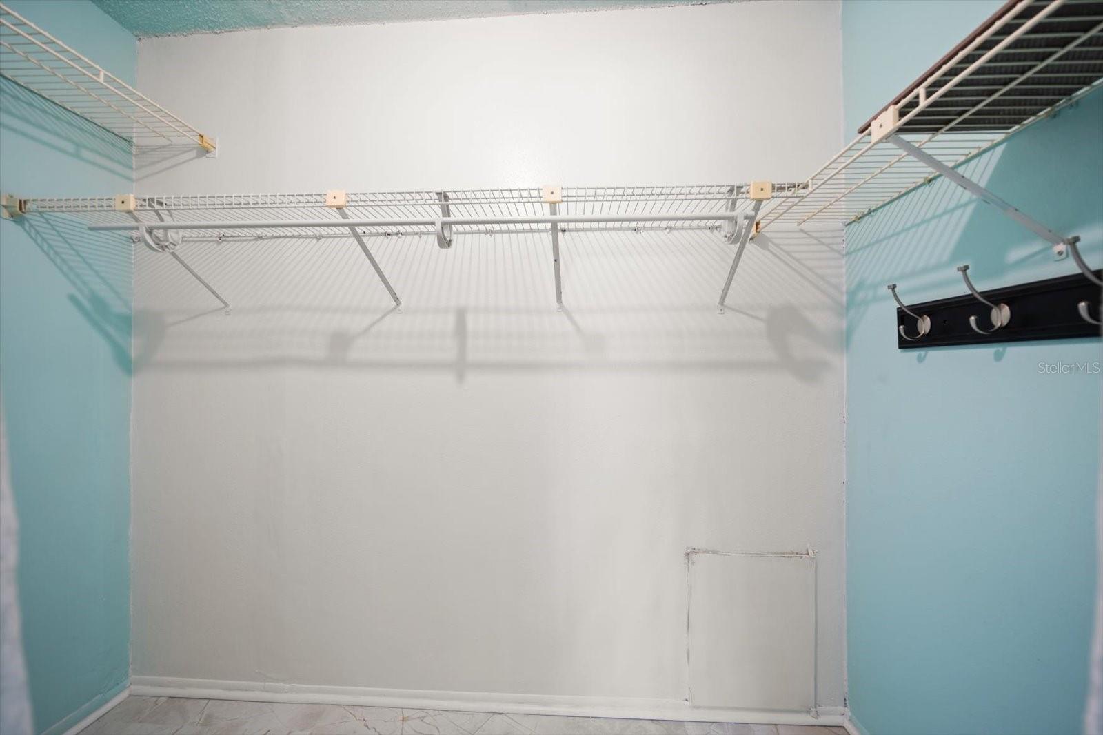 Walk In closet