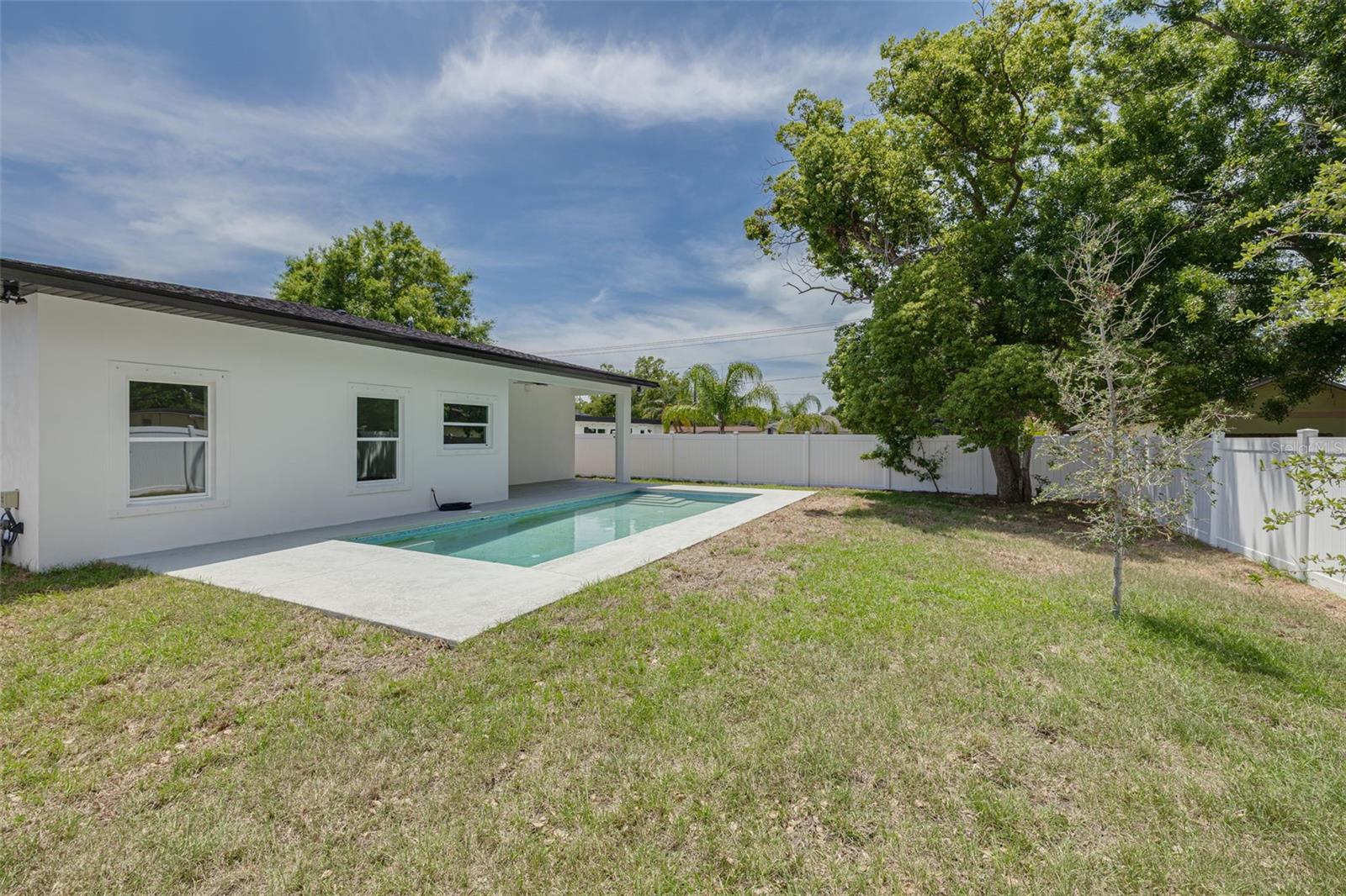 Fenced yard!