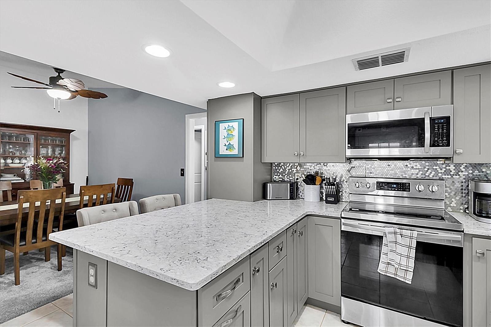 Beautiful granite counter tops!
