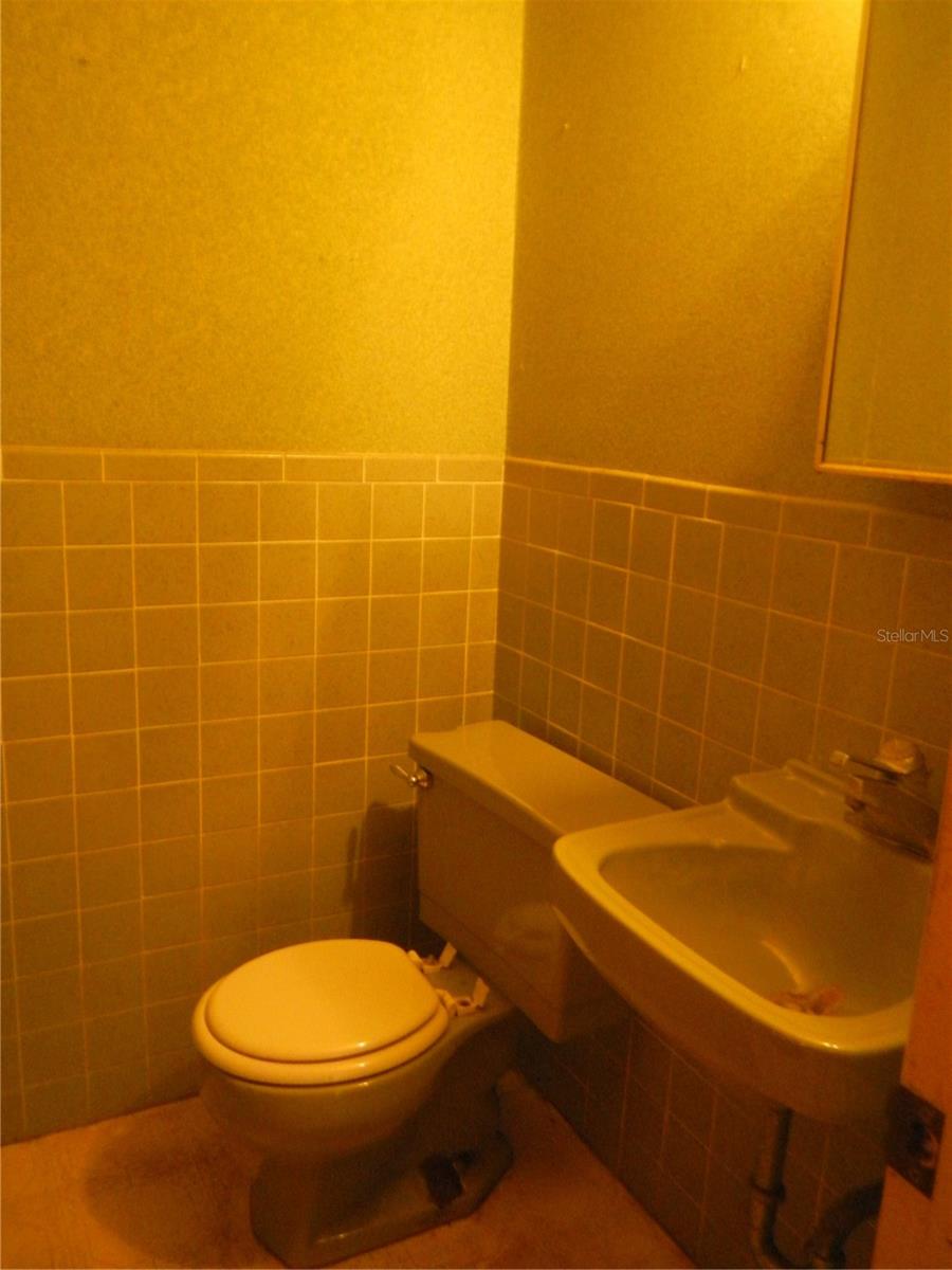 Guest Half Bath