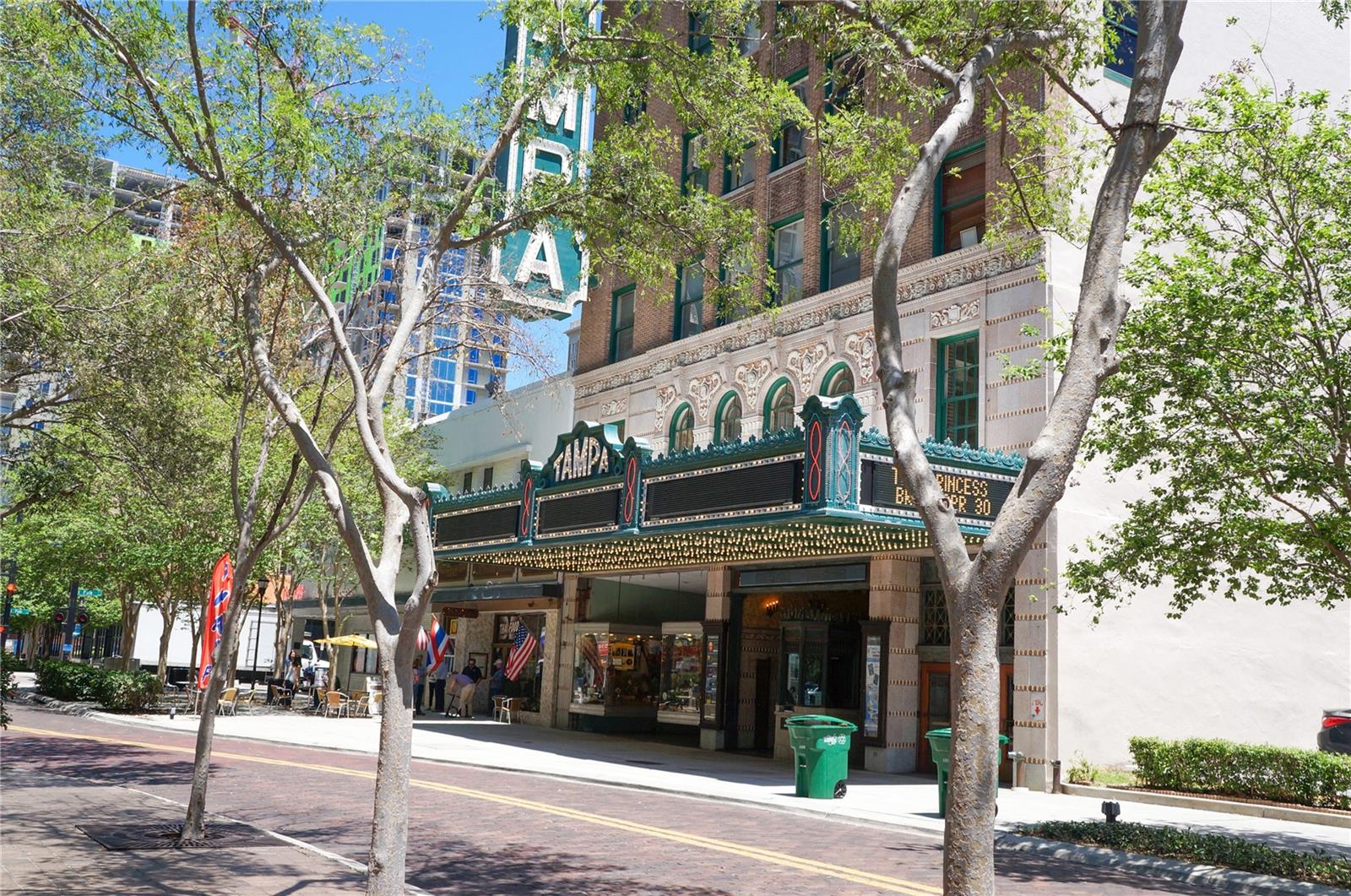 Historic Tampa Theaterdreamstime_xxl_98206625 Junko Barker Dreamstime.com