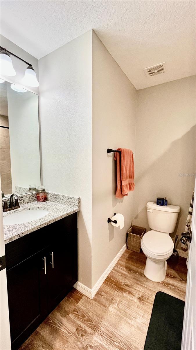 2nd Bathroom