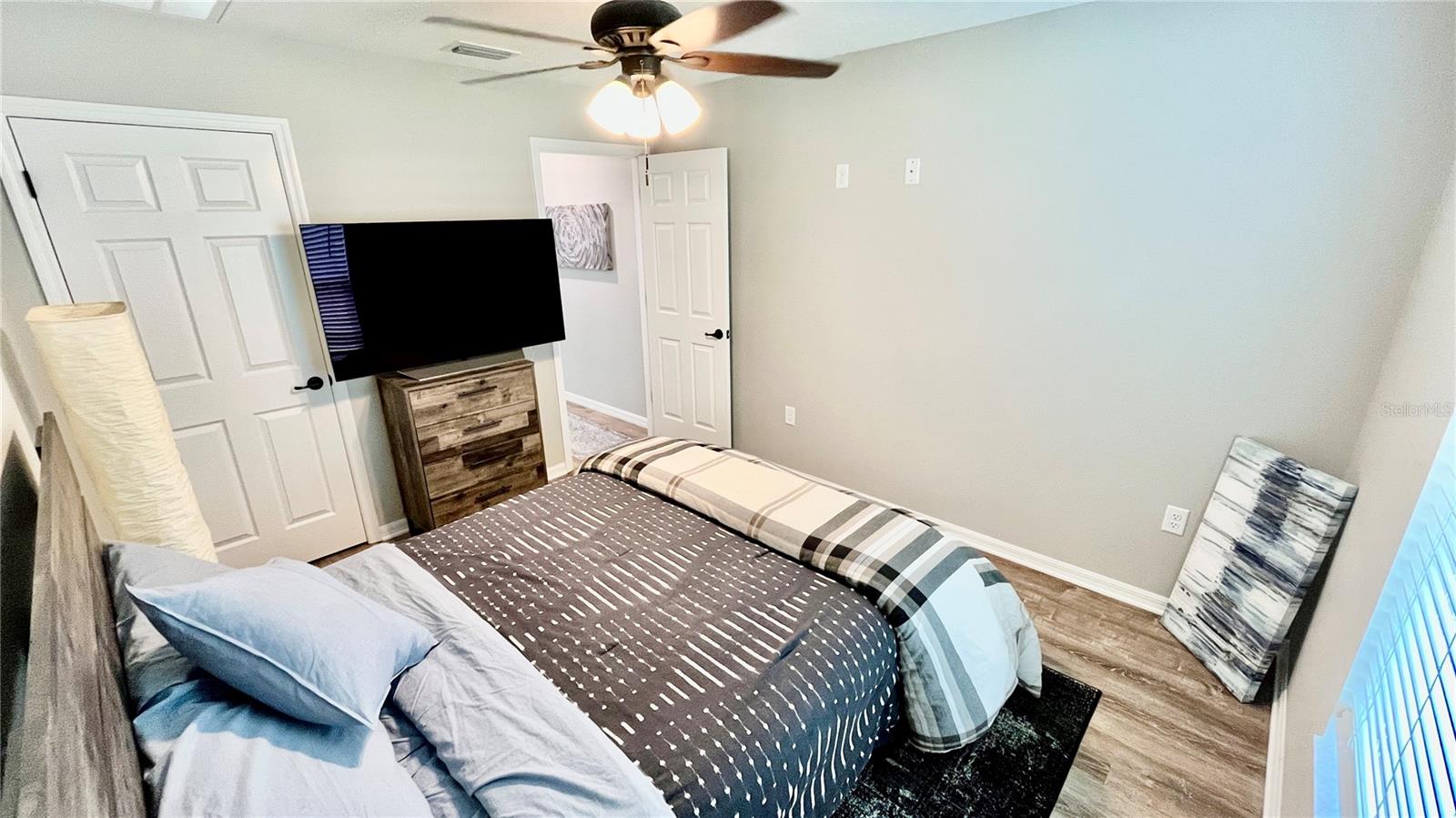 2nd Bedroom