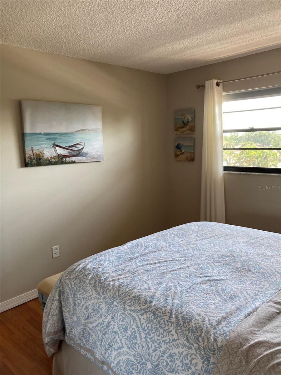 Guest bedroom