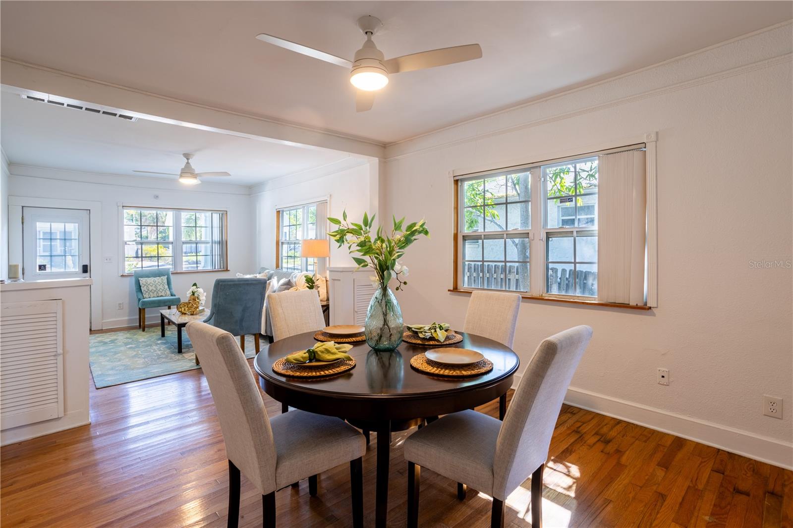 Open Floor Plan!