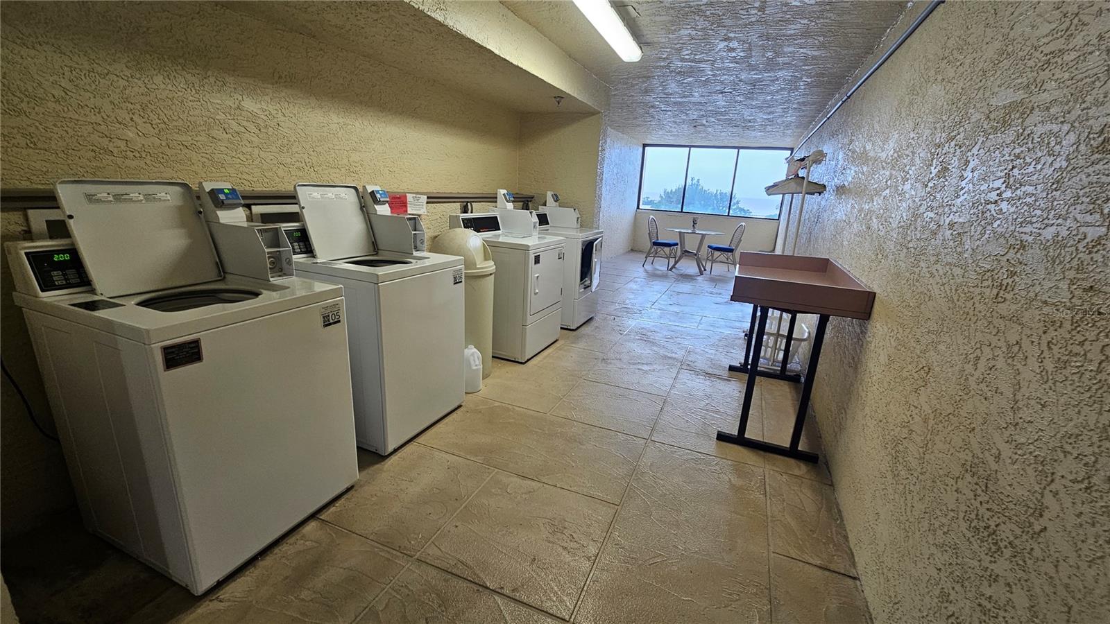community coin laundry