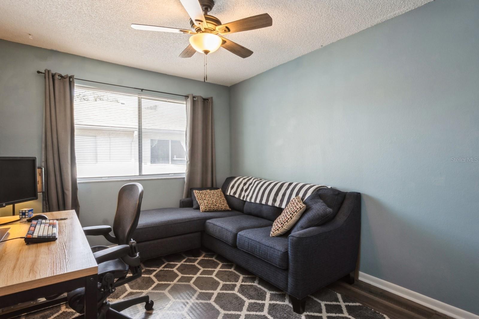 2nd bedroom makes a great home office