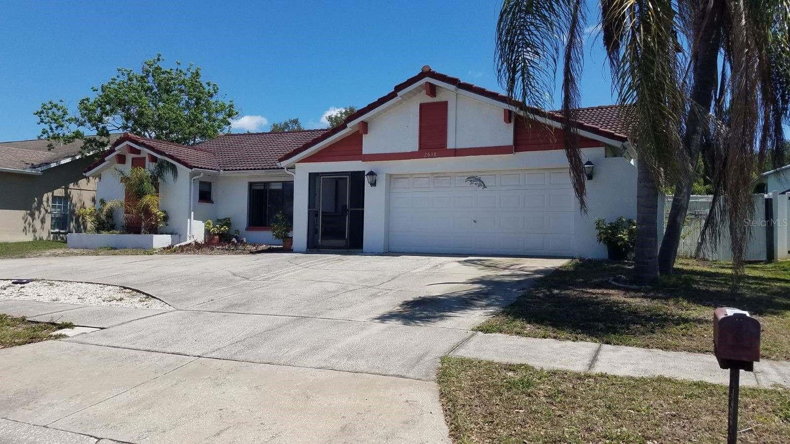 Front Indigo Dr