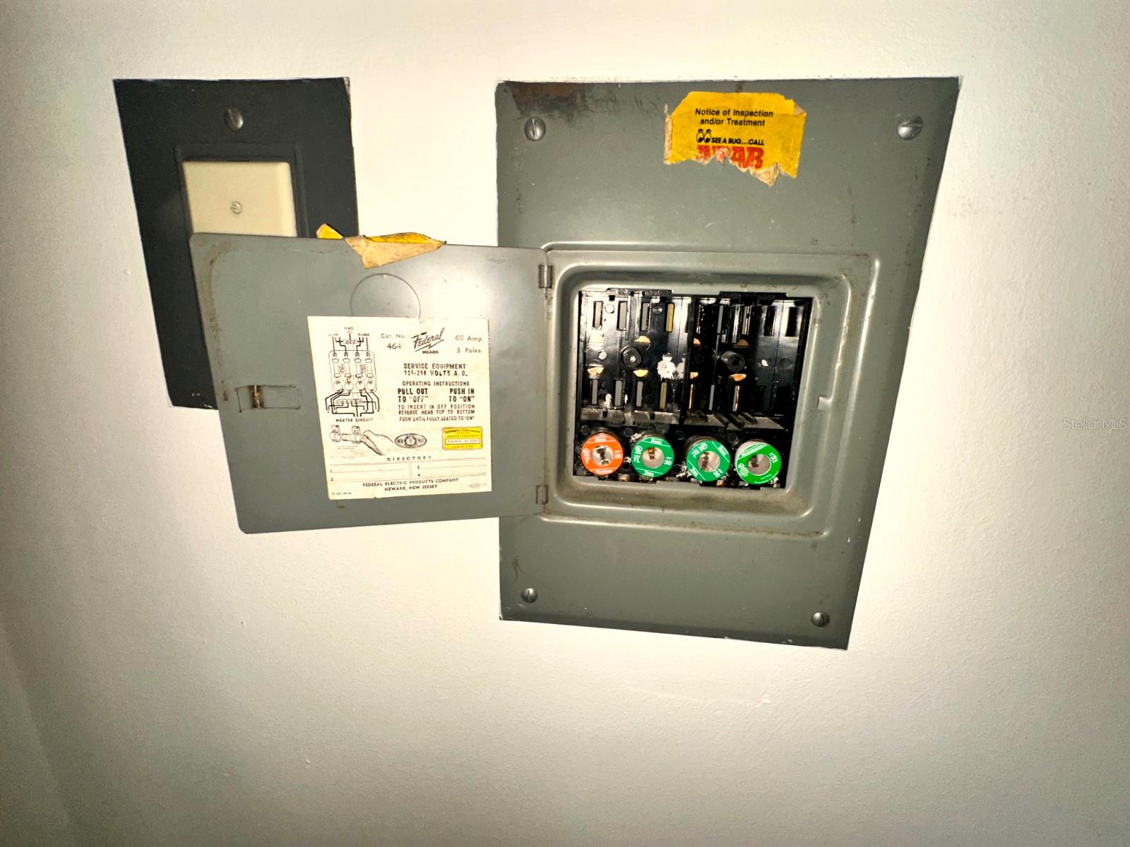 TB8375726