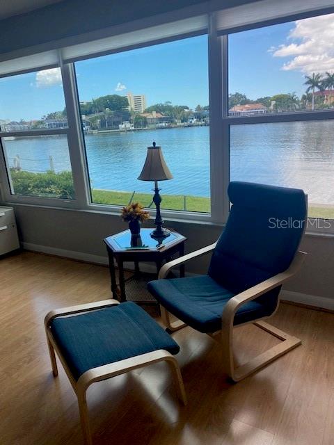 Florida Rm On the Water