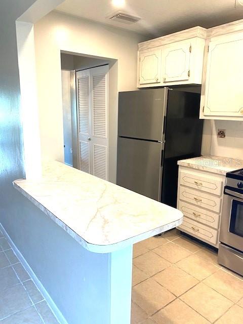 Entry Hall beside Kitchen