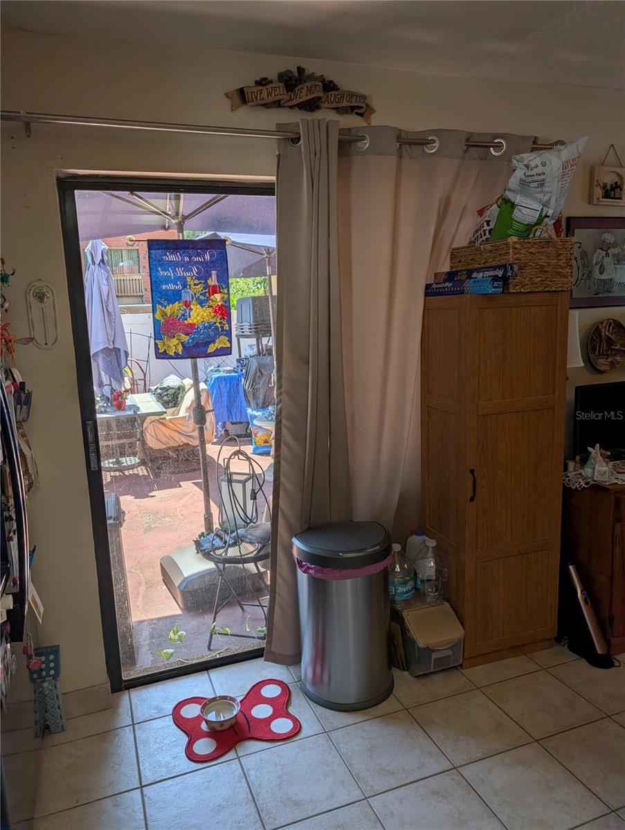 Sliding glass door of kitchen