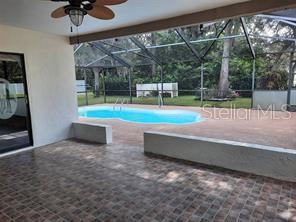 Porch without furnishings