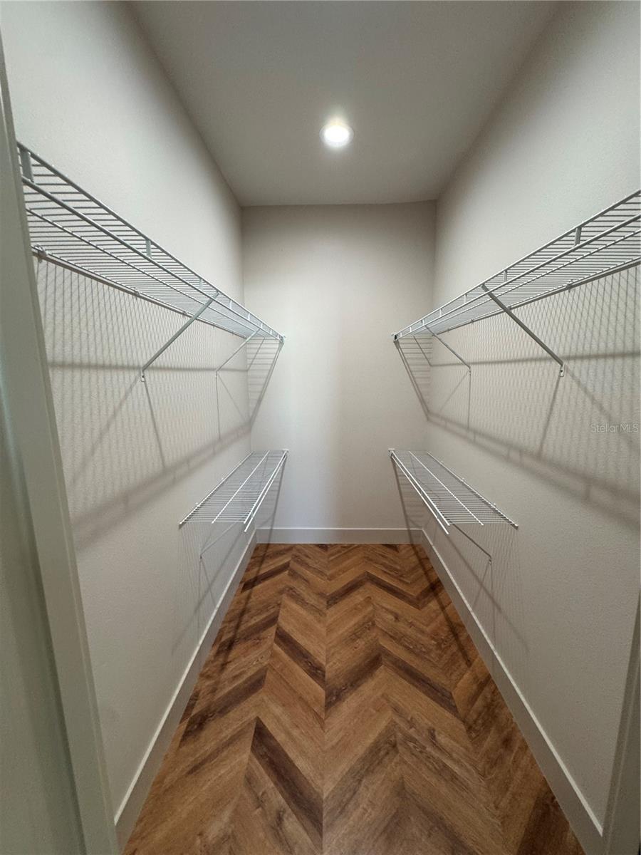 Master Walk In Closet