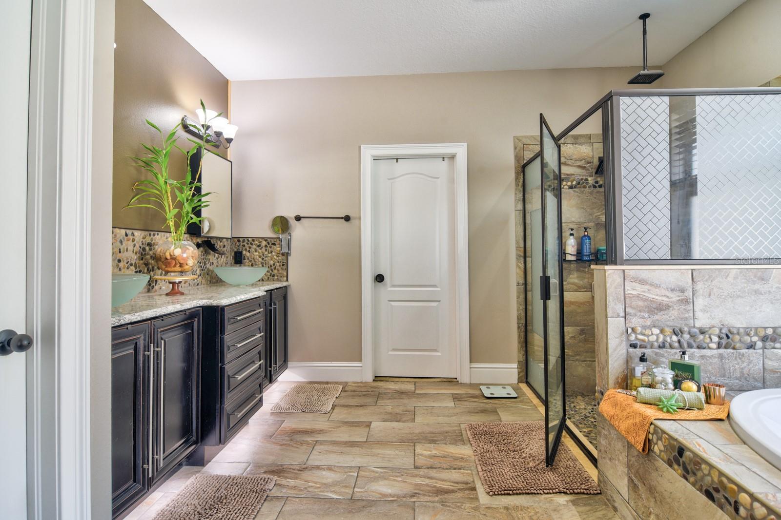 Ensuite Bath