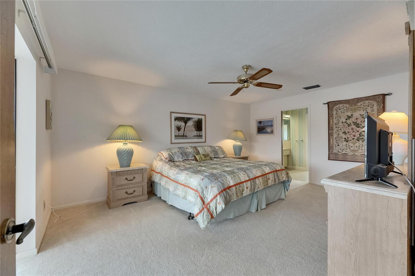 Primary (Master) Bedroom