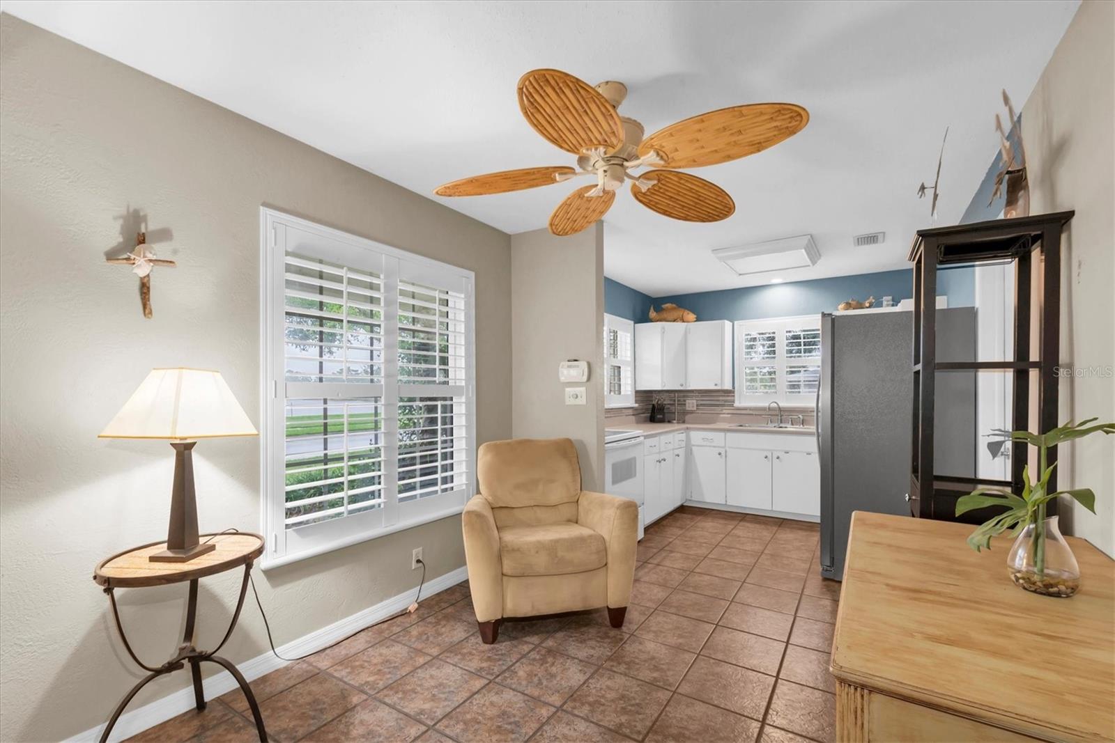 Eating space by kitchen