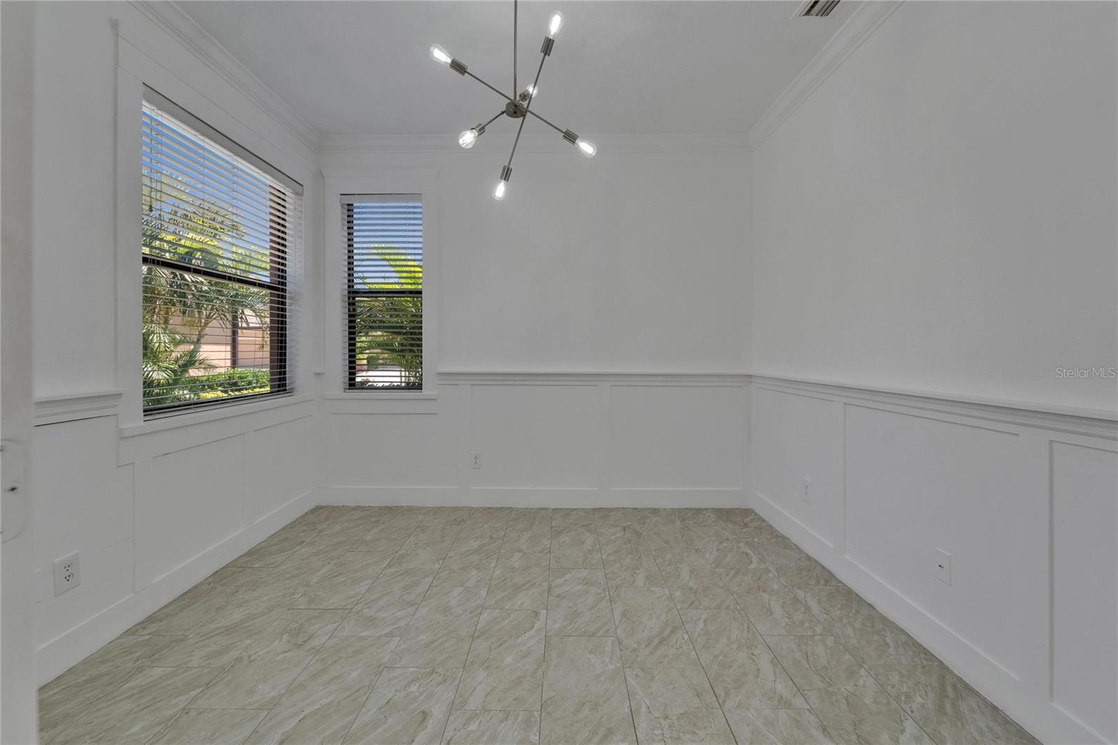 Flex Room/Office/Den