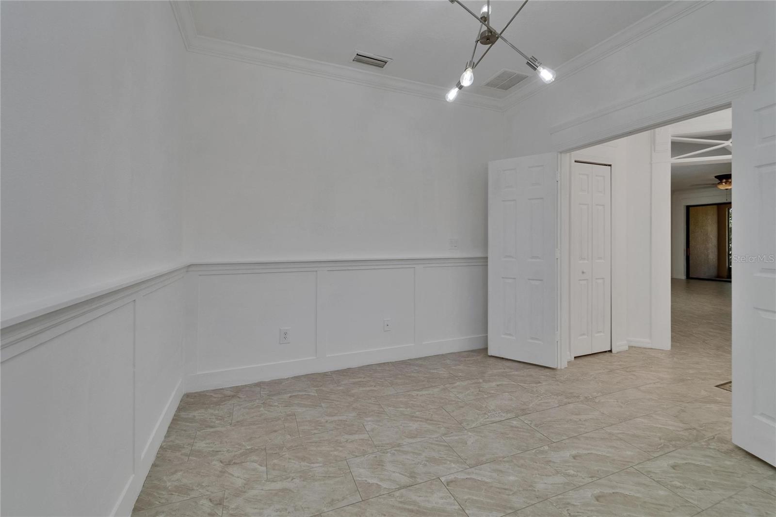 Flex Room/Office/Den