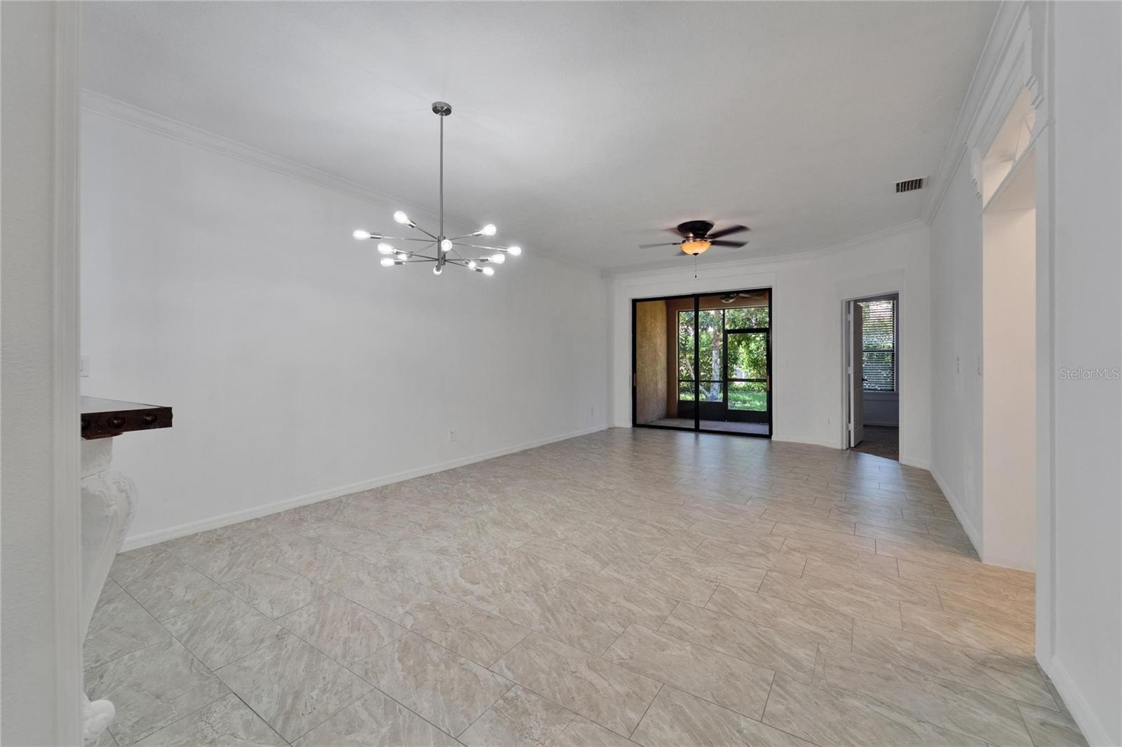 Dinning/Living Room