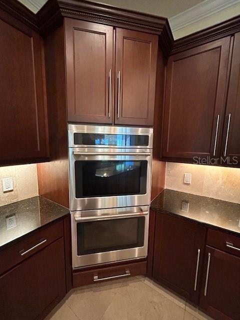 Cafe' Double Ovens w/Upgraded Cabinetry