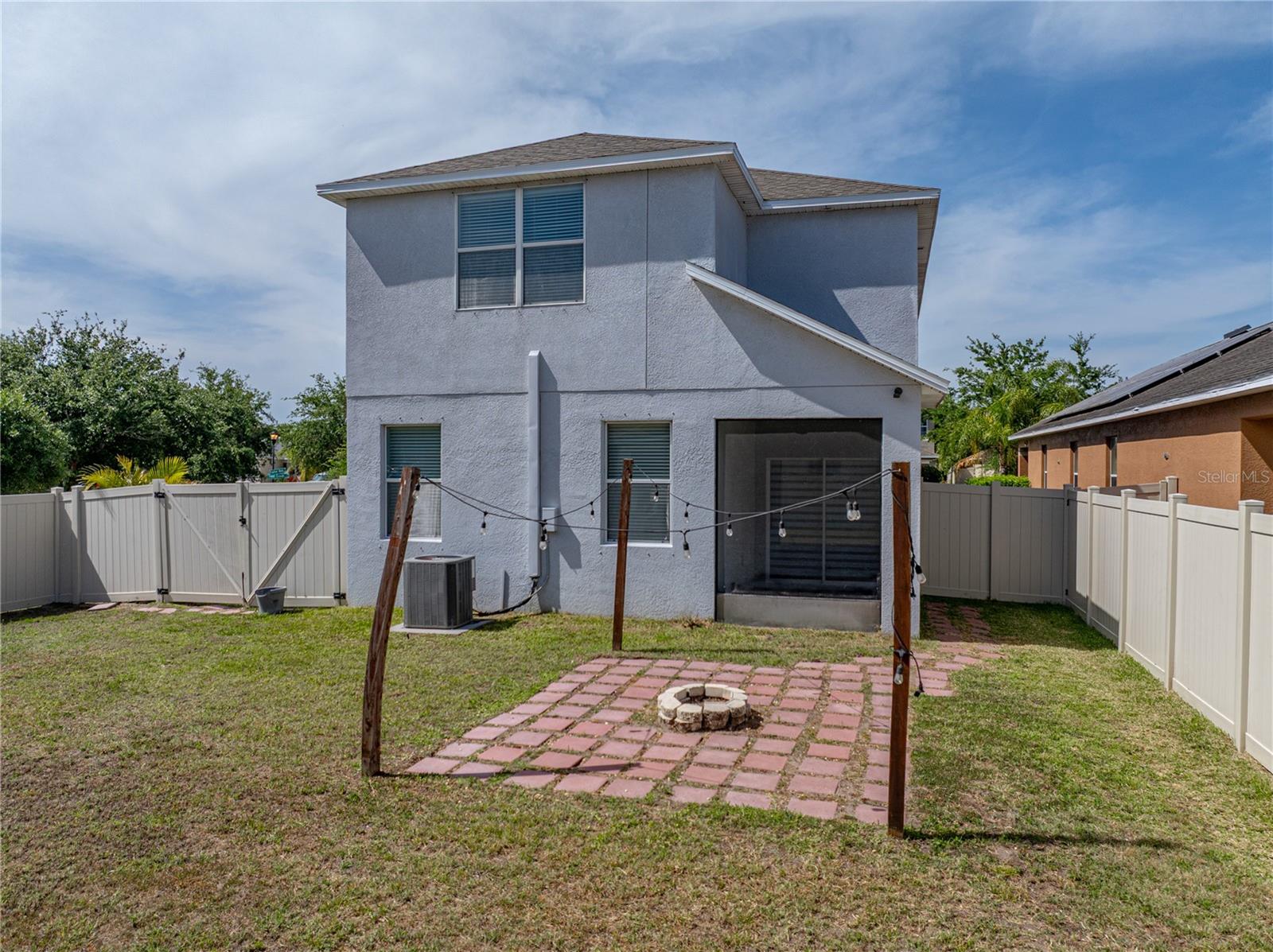 TB8376461