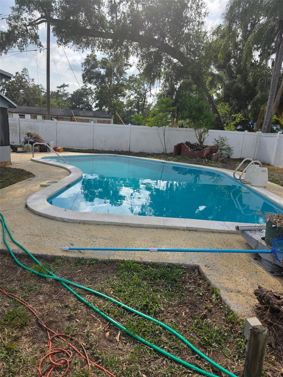 POOL!!!!