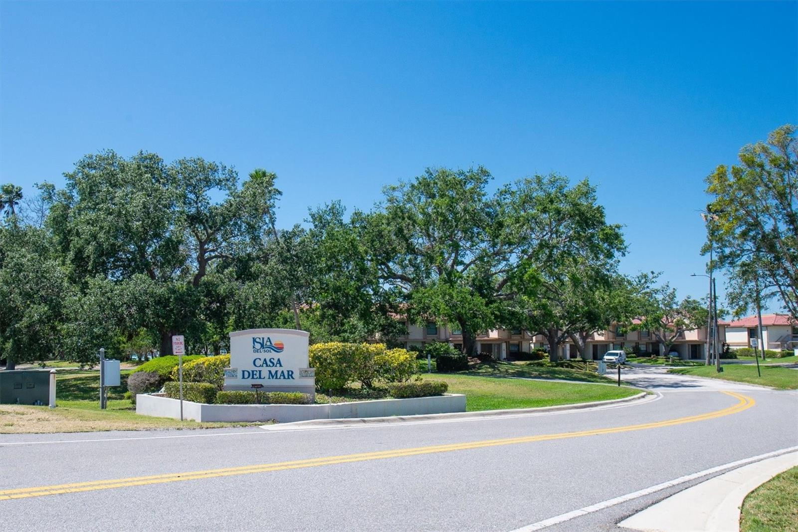 Turn Right onto Sun Blvd