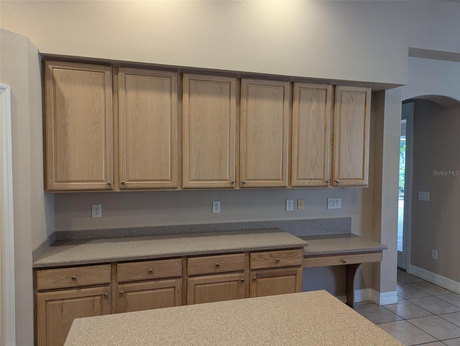 KITCHEN DESK AND STORAGE