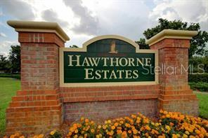 THE COMMUNITY ENTRANCE
