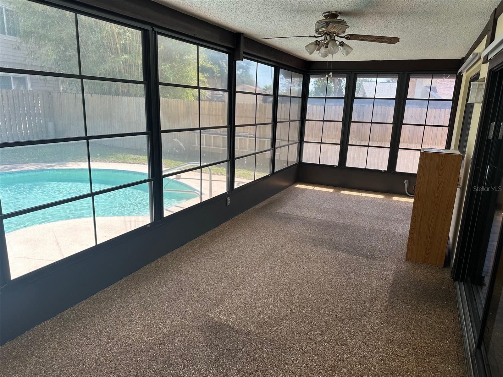 Screened in Porch