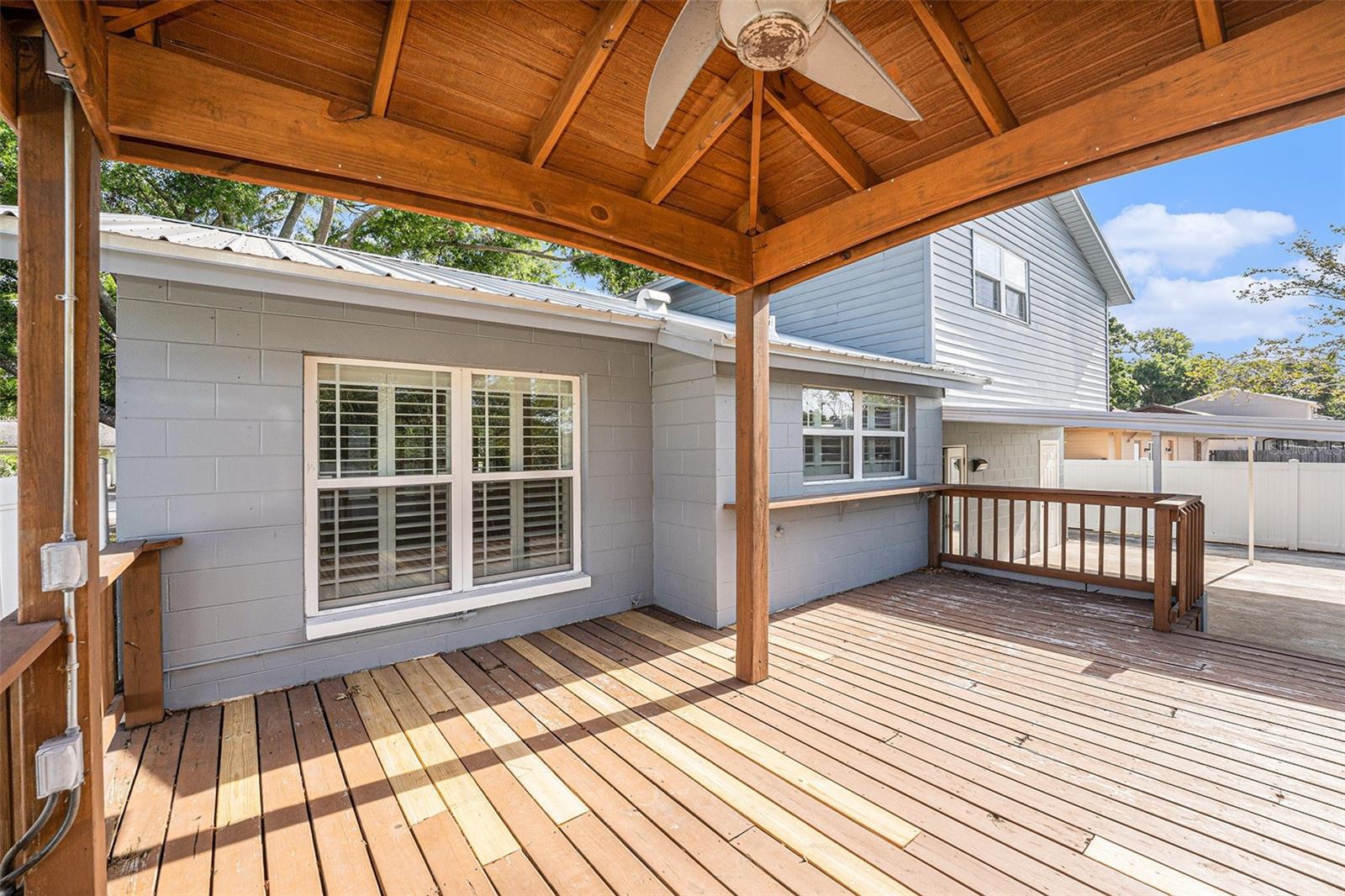 Covered Patio & Deck