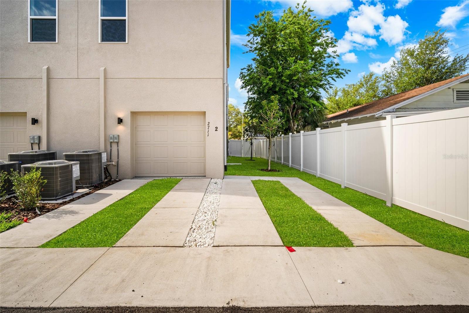 1 car garage and parking in ally