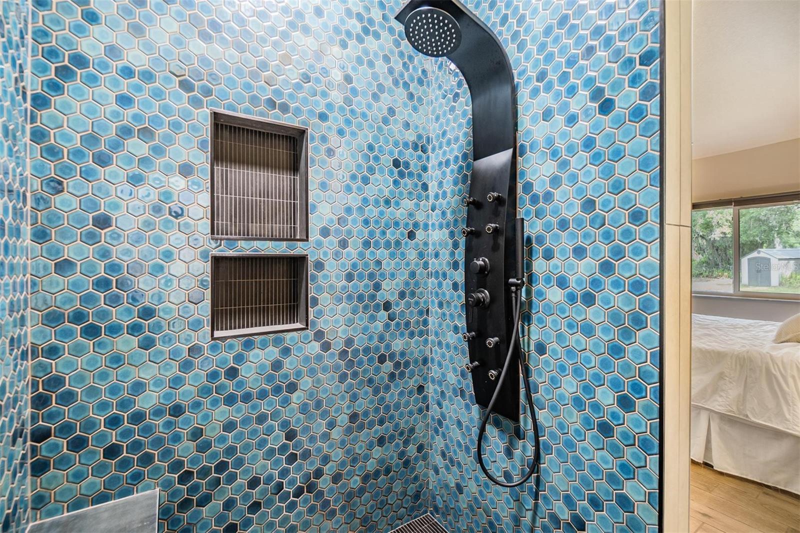 Look at that shower!