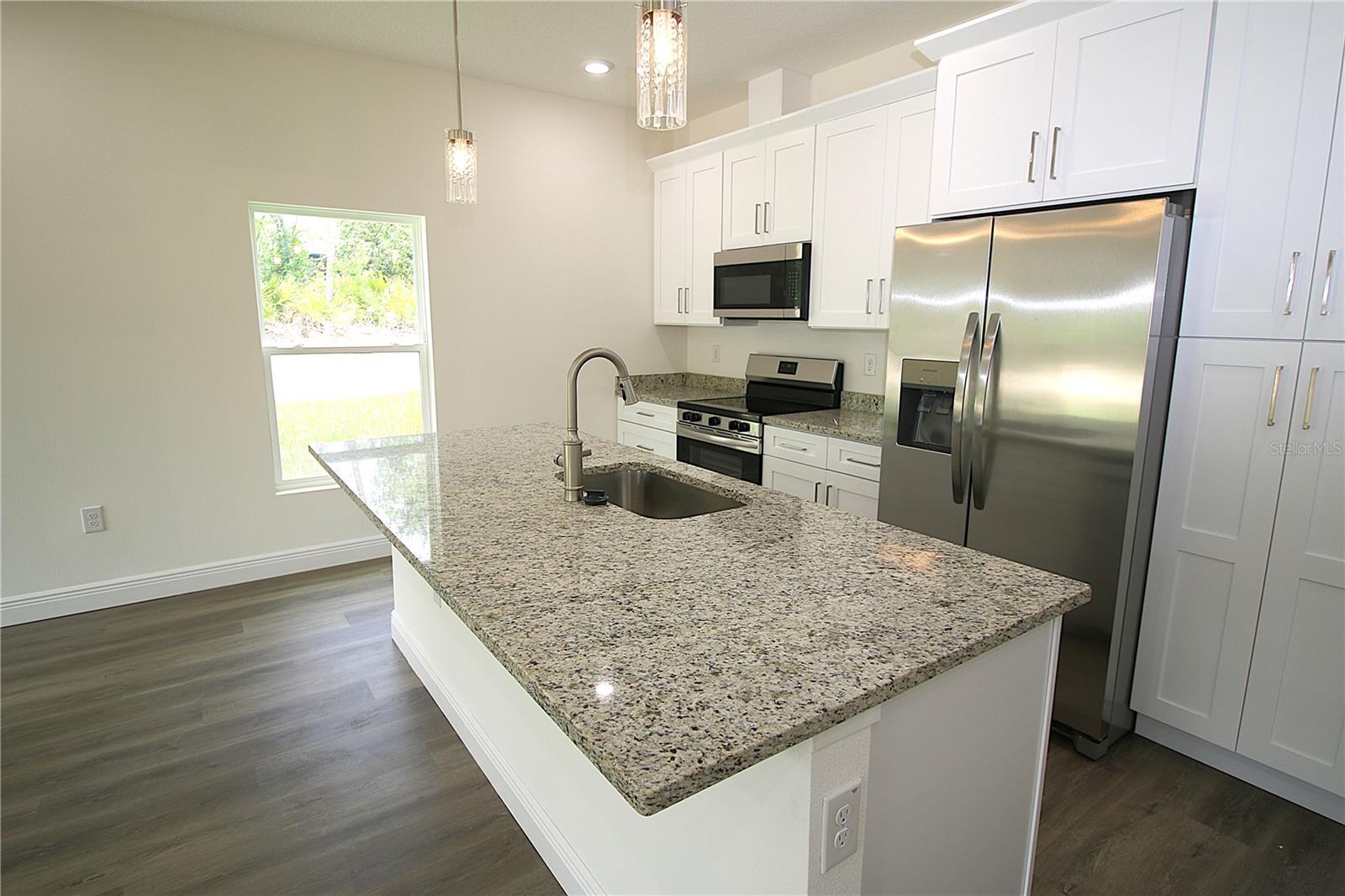 06. Kitchen Staged